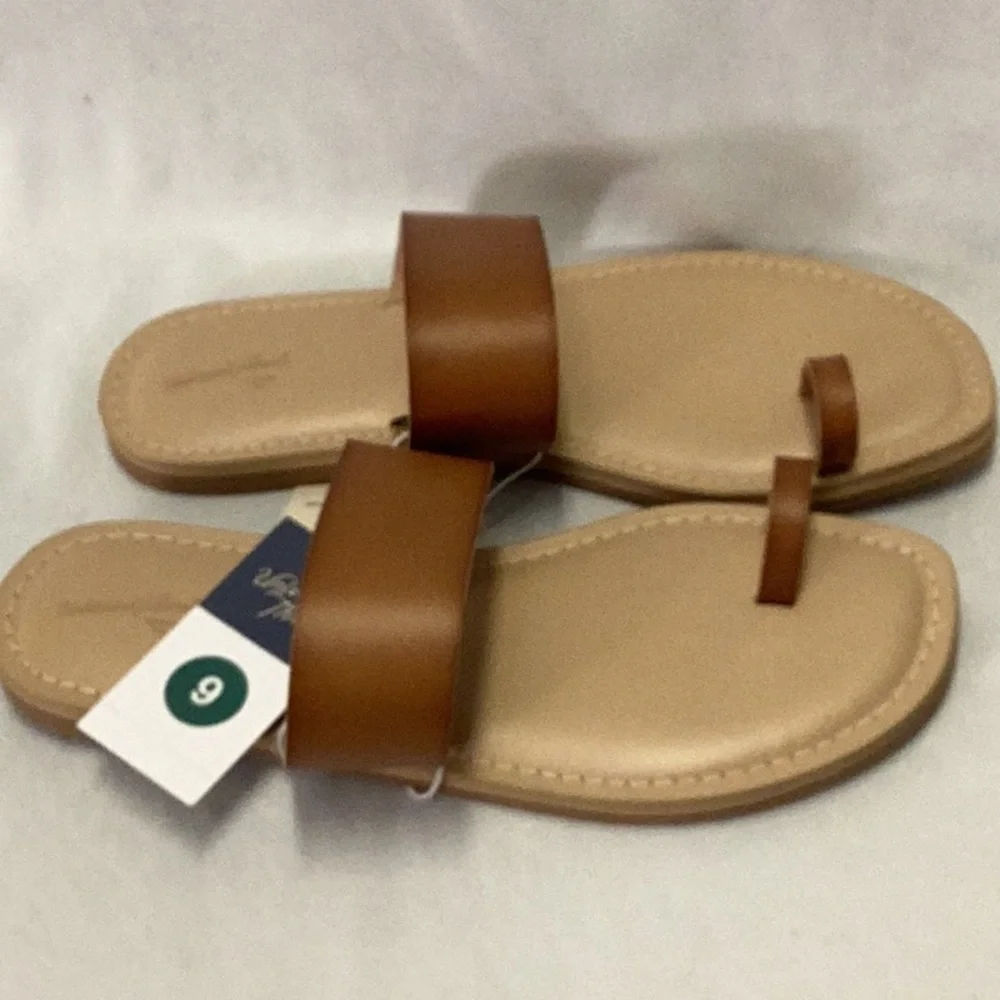 Women's Juno Toe Ring Flat Sandals - Universal Thread - Cognac - new - Picture 5 of 7